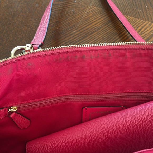 Coach Shoulder Bag w/wallet - Picture 15 of 15